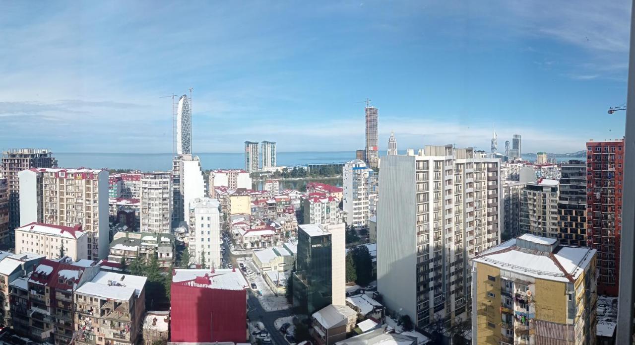 Apartment On Takaishvili Batumi Exterior foto